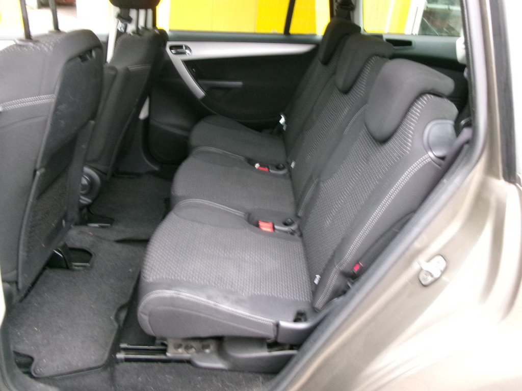 Citroen Grand C4 Picasso 1.6 vti 7-persoons airco, cr.contr., trekhaak