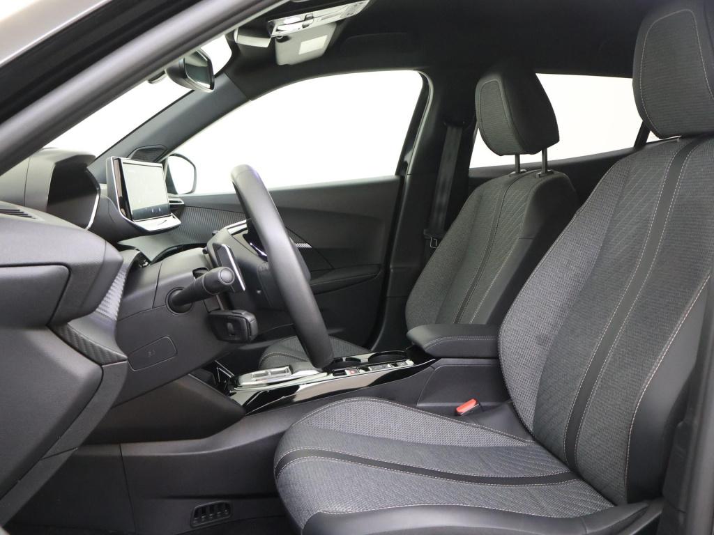 Peugeot 2008 1.2 hybrid 145 allure