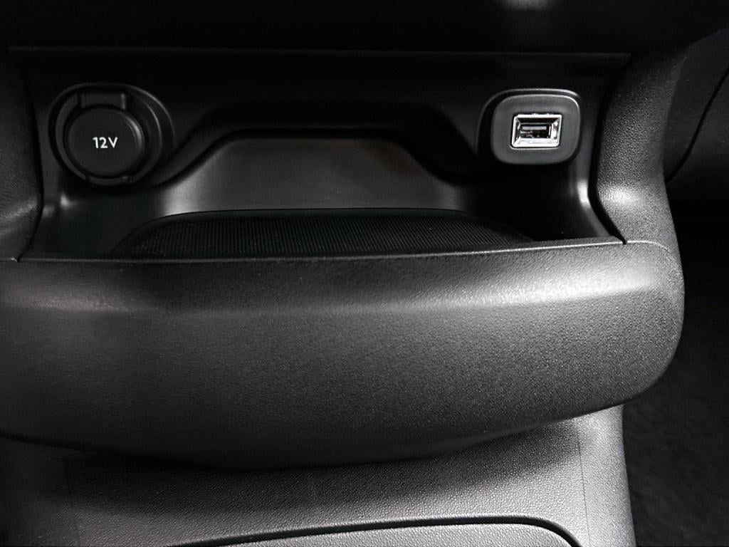 Citroen C4 Cactus 110 pk business | rijklaar | trekhaak | navigatie | carpl