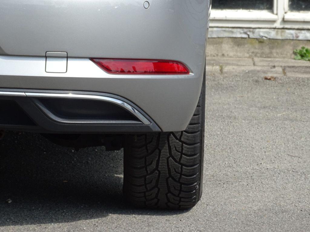 Volkswagen Golf 1.0 tsi comfortline automaat | navi | bluetooth