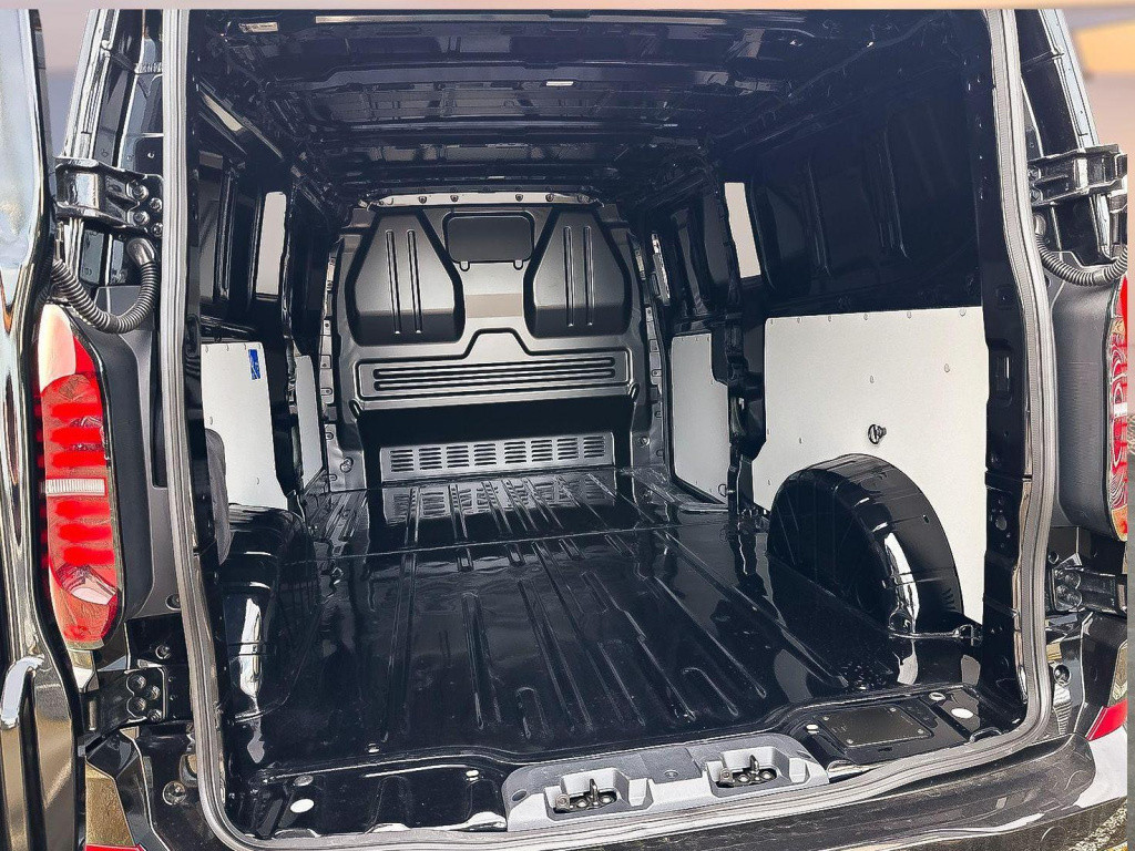 Volkswagen Transporter 2.0 tdi l2h1 30 style