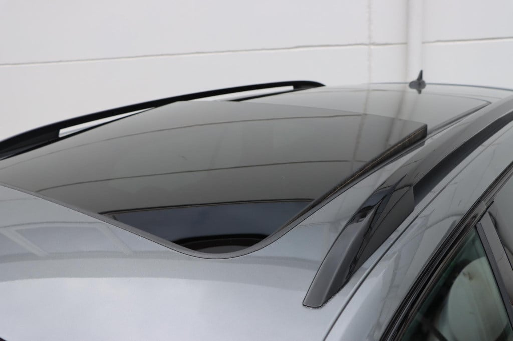 Skoda Superb combi 1.4 tsi iv sportline business 218pk dsg6