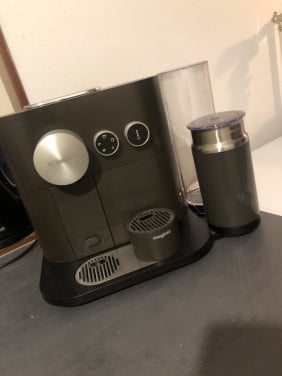 Nespresso Magimix met melkopschuimer