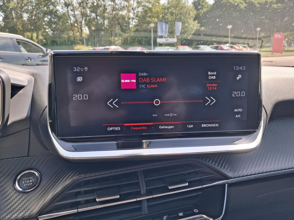 Peugeot 2008 1.2 puretech 130pk allure navigatie | apple carplay & android 