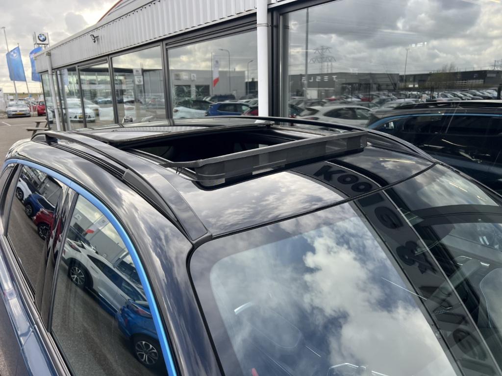 Lynk & Co 01 1.5 261pk phev 7dcth plug in hybrid , pano dak , 360gr camera 