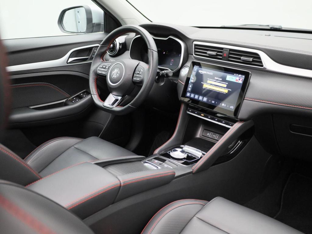 MG Zs Ev ev long range luxury 70 kwh