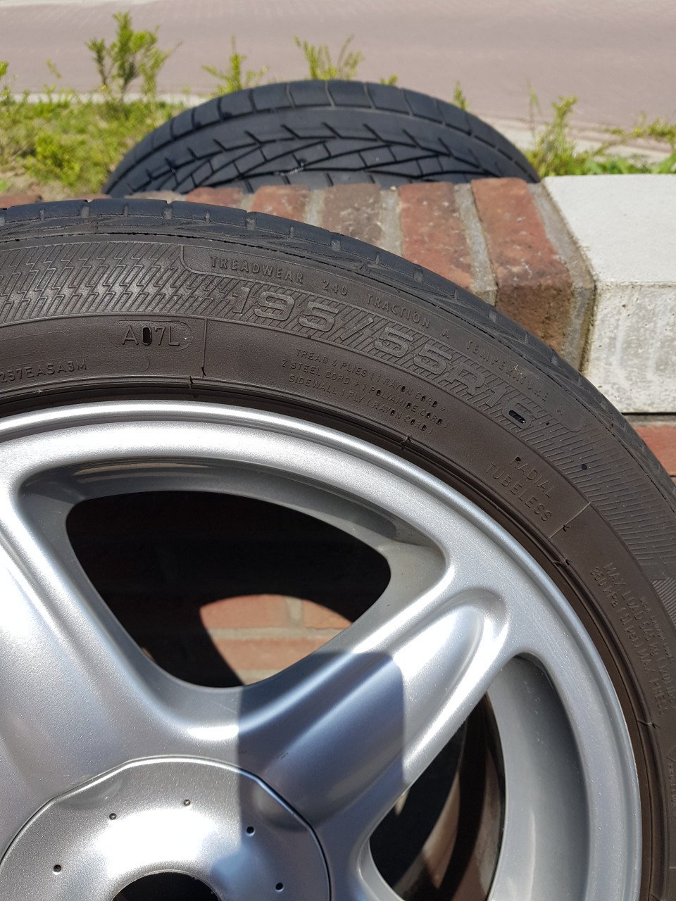Originele 16 inch Mini velgen met Good Year banden