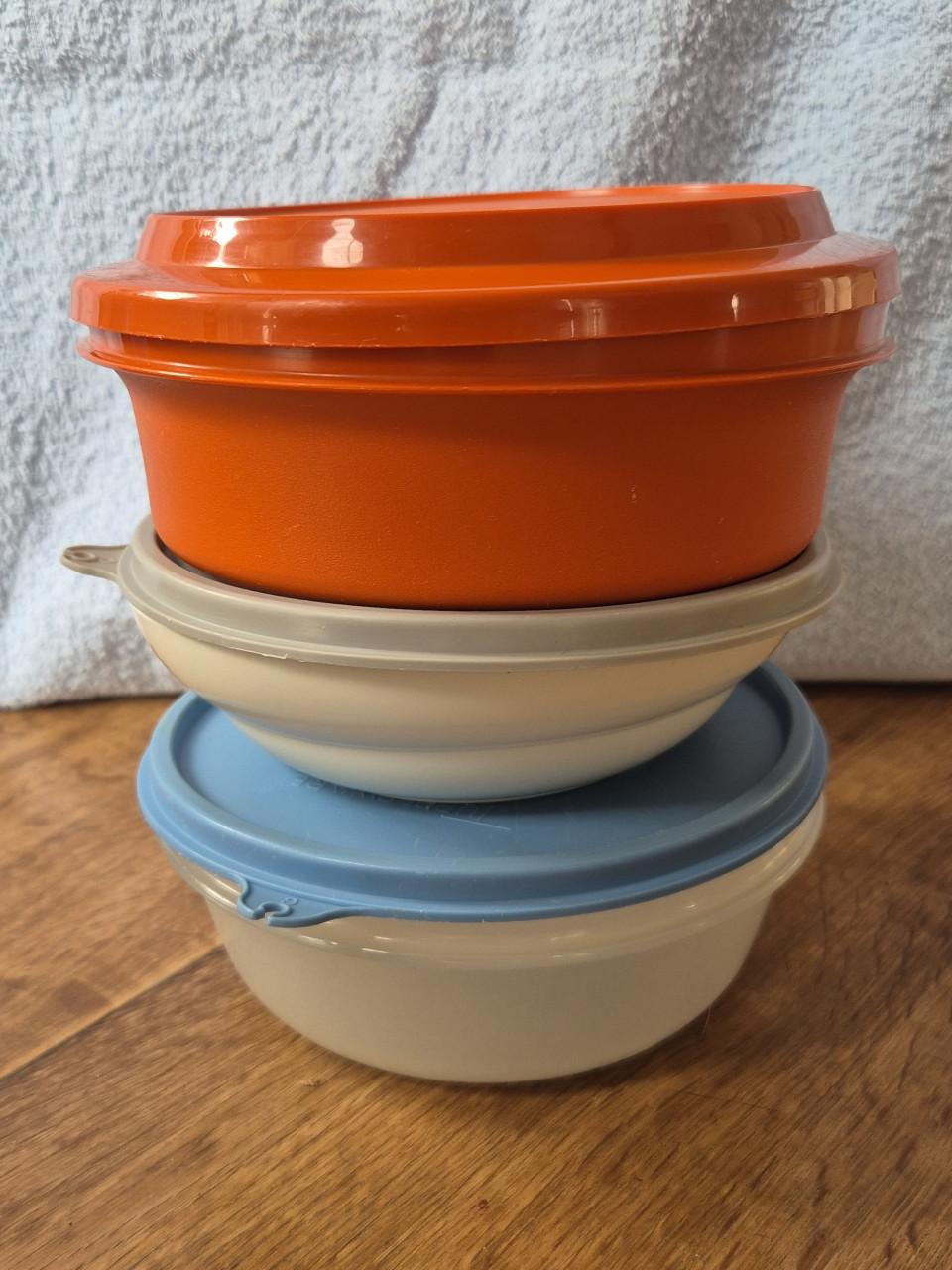 Diverse Tupperware