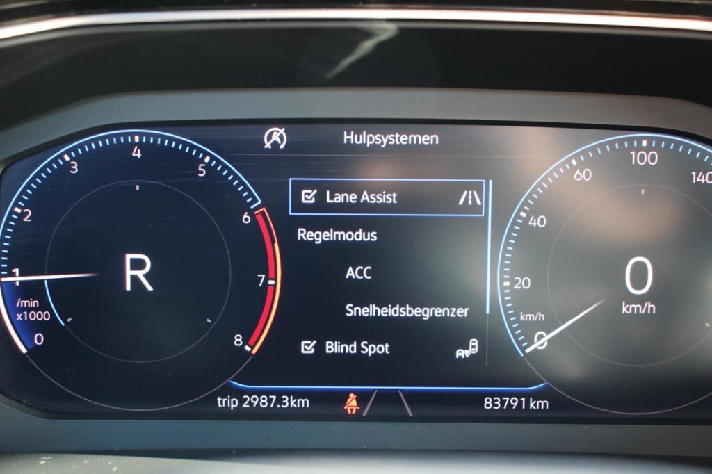 Volkswagen T-cross 1.0 tsi r-line - actieprijs: €20.195,- t/m 20 augustus!