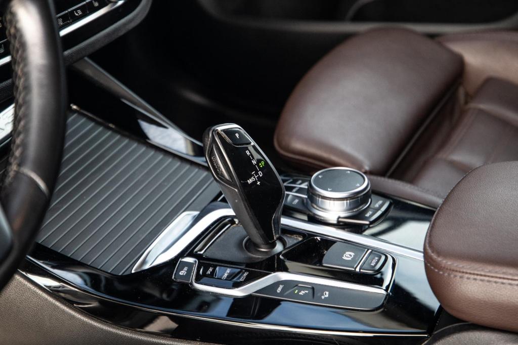 BMW X3 xdrive30e high executive bruin leer / panorama dak / automaat / plug