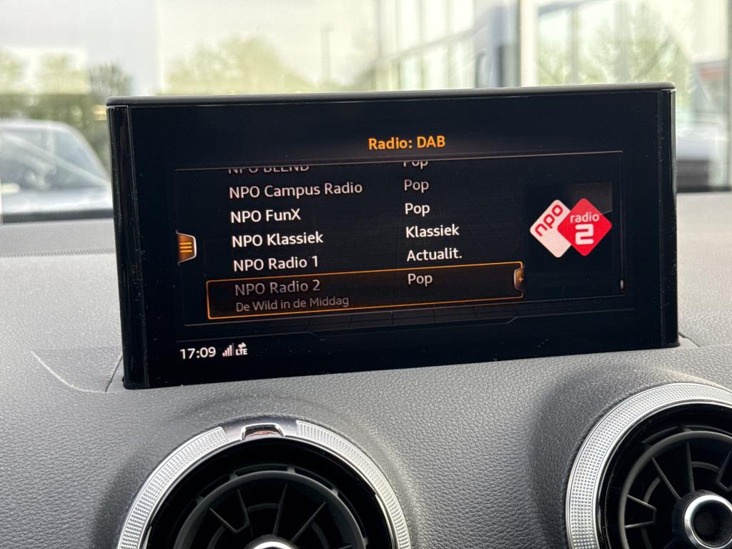 Audi Q2 35 tfsi s edition | nl-auto | 1e eig | camera | adapt. cruisec. | k