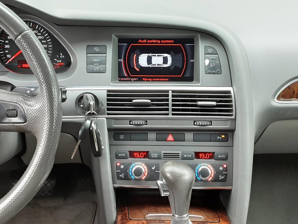 Audi A6 limousine 3.2 fsi quattro edition
