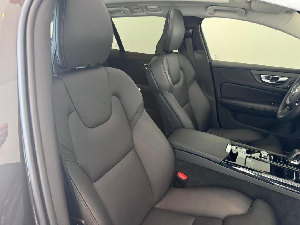 Volvo V60 2.0 t6 recharge awd inscription expression