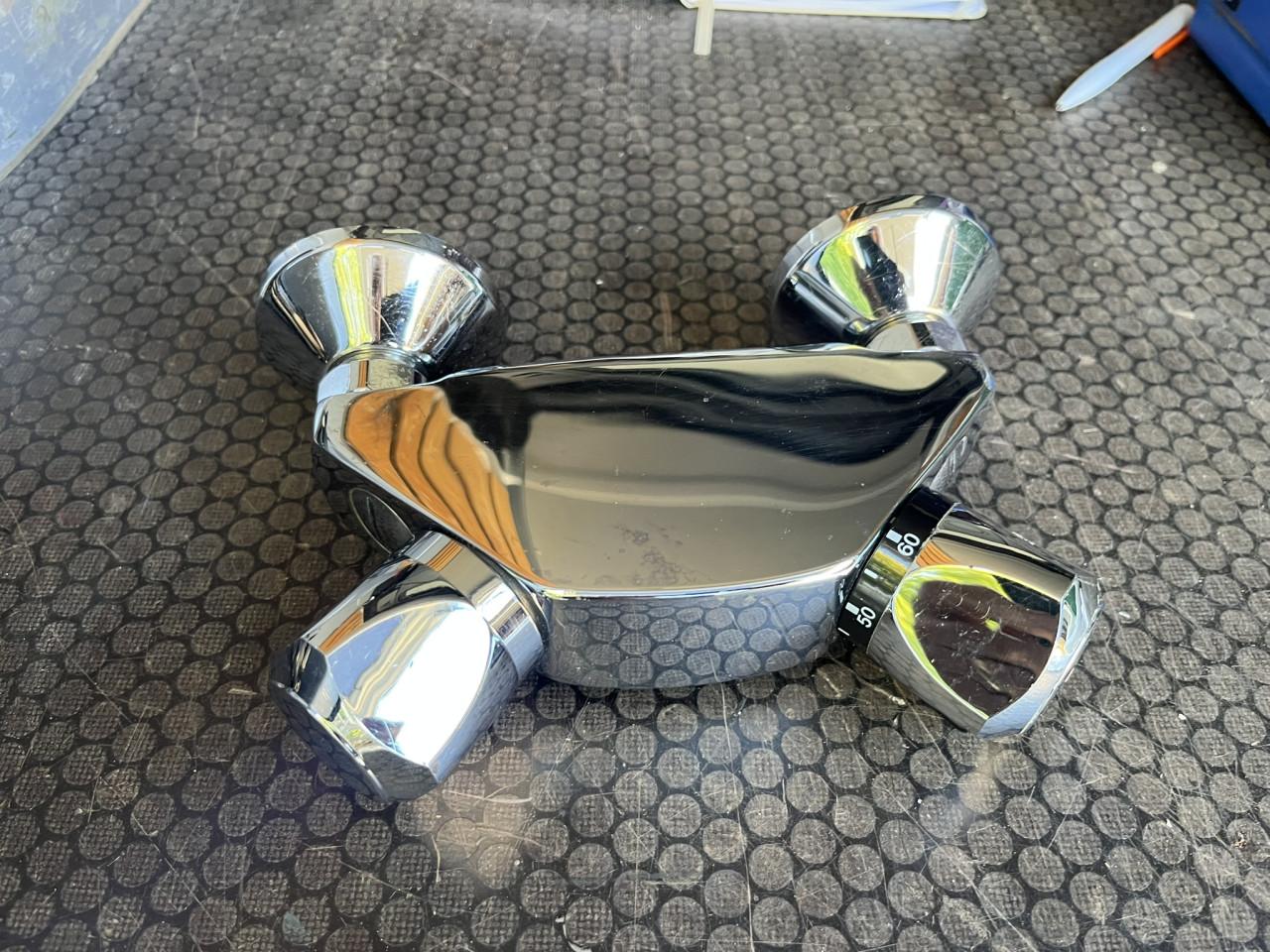 Douchkraan thermostatische Hansa 150 mm