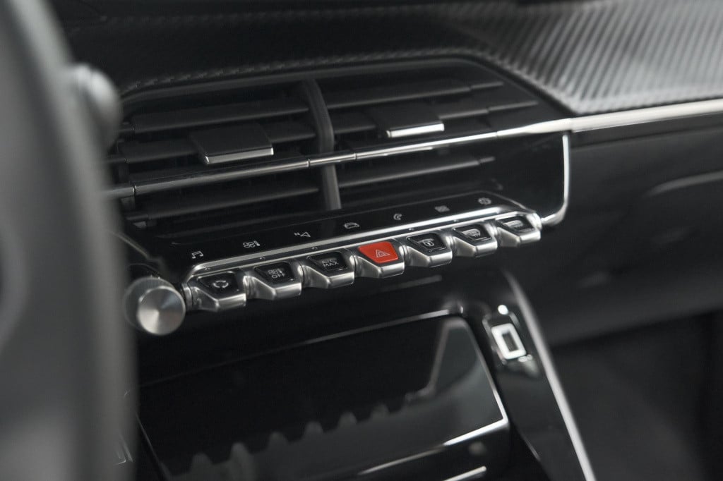 Peugeot 2008 puretech 102 allure pack | camera | apple carplay | parkeersen