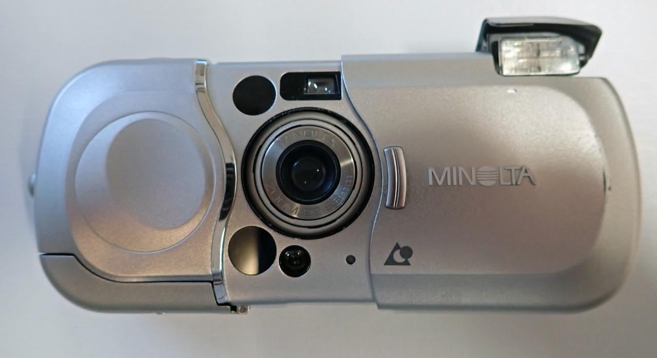 MINOLTA Vectis 3000 camera