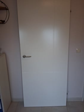Gratis af te halen: Svedex opdekdeur 200,5 cm x 85cm