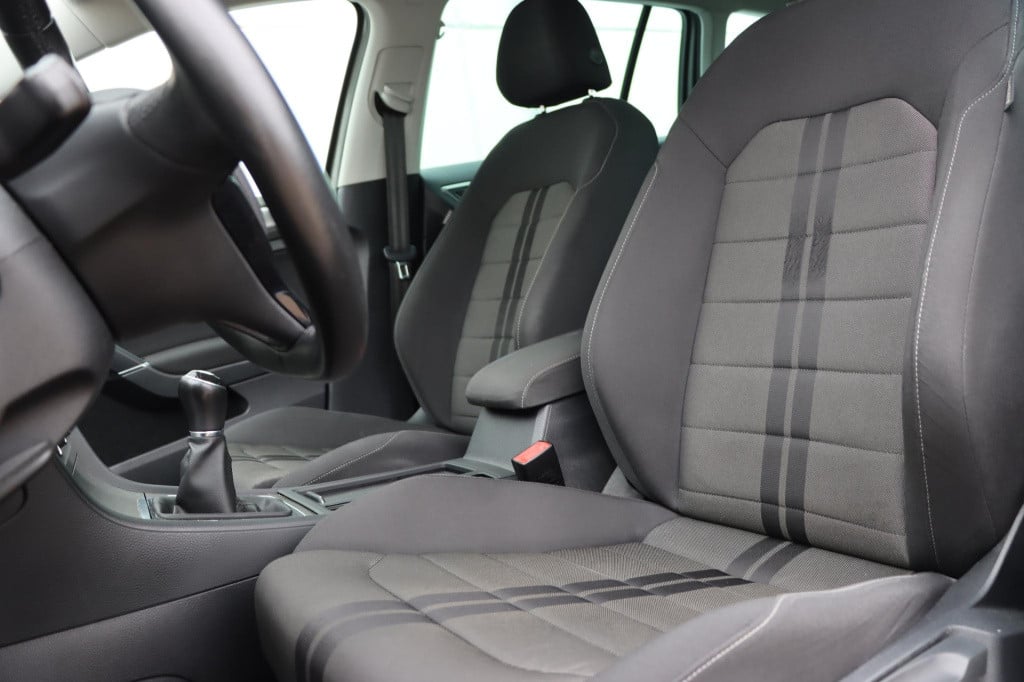 Volkswagen Golf variant 1.0 tsi business edition connected