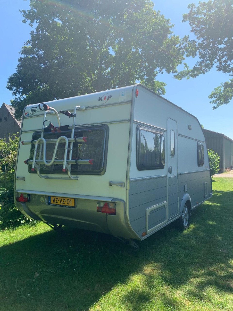 Caravan Kip Skyline 44 TDB Aircool Edition uit 2008