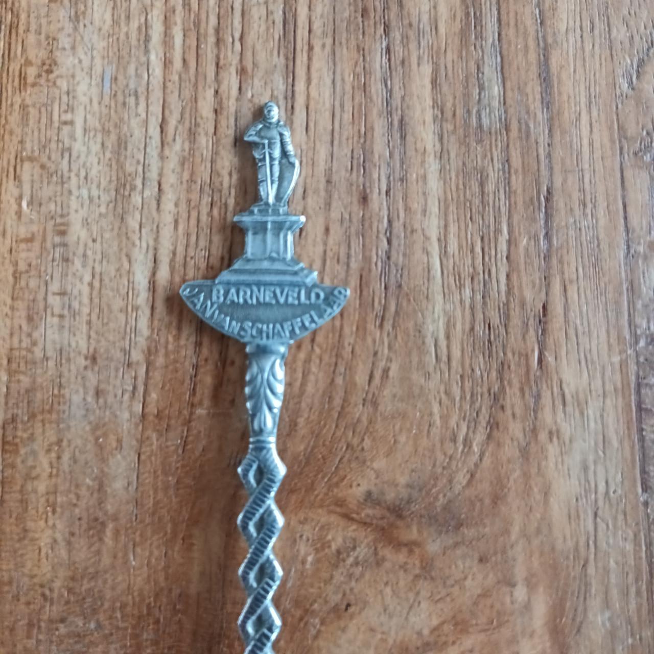 6 oude verzilverde verzamelaars lepeltjes