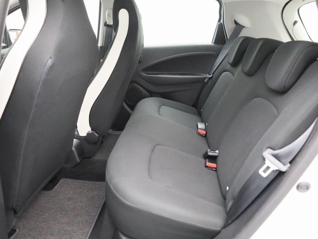 Renault Zoe r110 life 52 kwh | automaat | navigatie | airco | parkeer senso