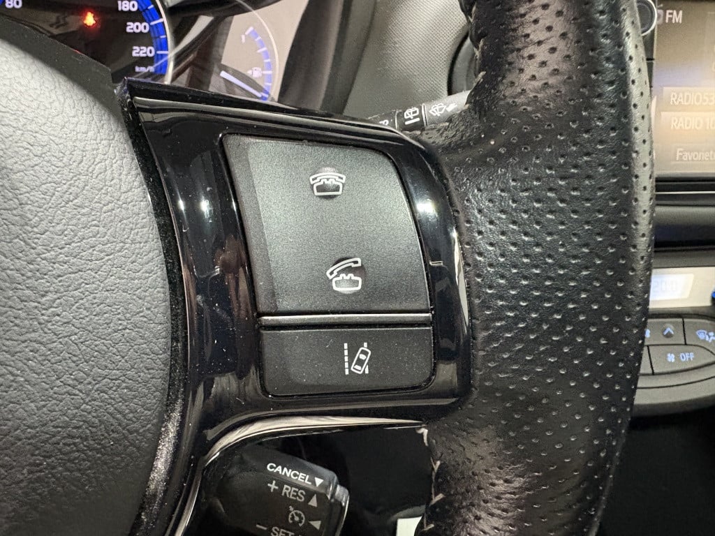 Toyota Yaris 1.5 hybrid dynamic