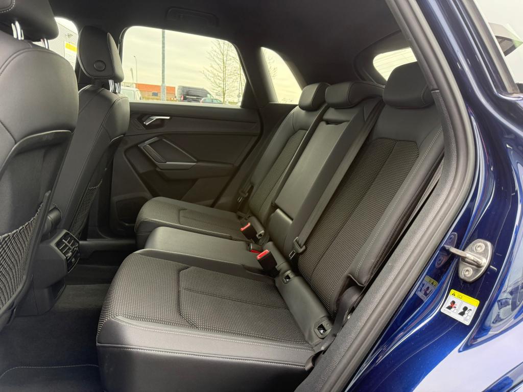 Audi Q3 45 tfsi e s edition