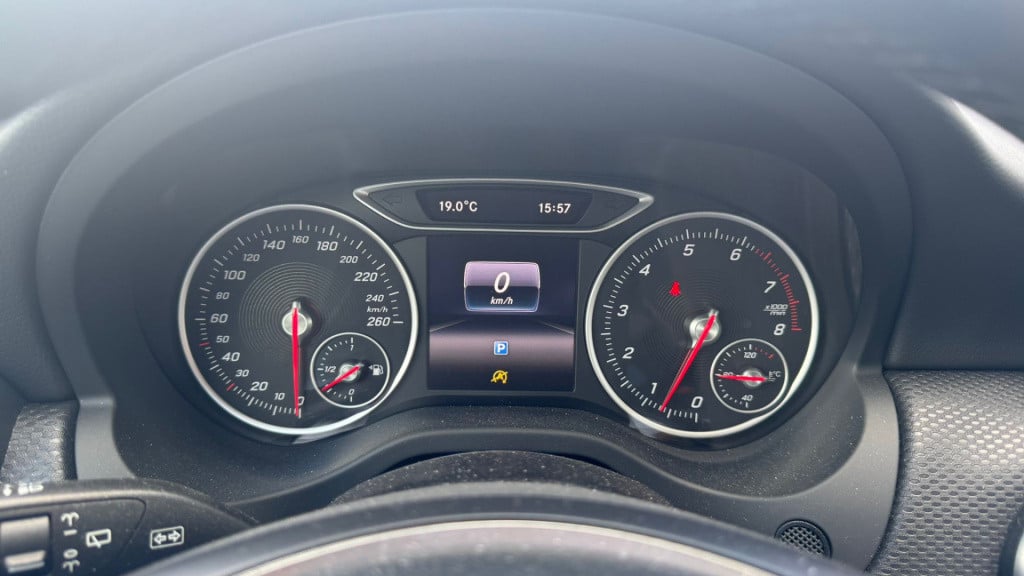 Mercedes-Benz A-Klasse 180 business solution