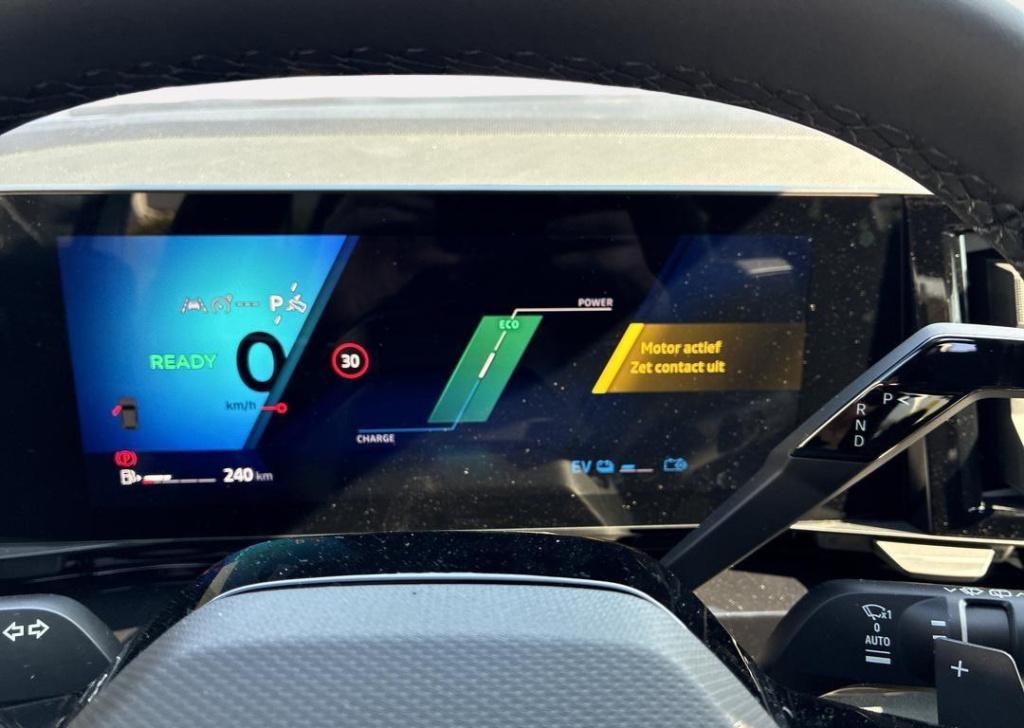Renault Austral 1.2 e-tech full hybrid 200 evolution - demo / nieuw model
