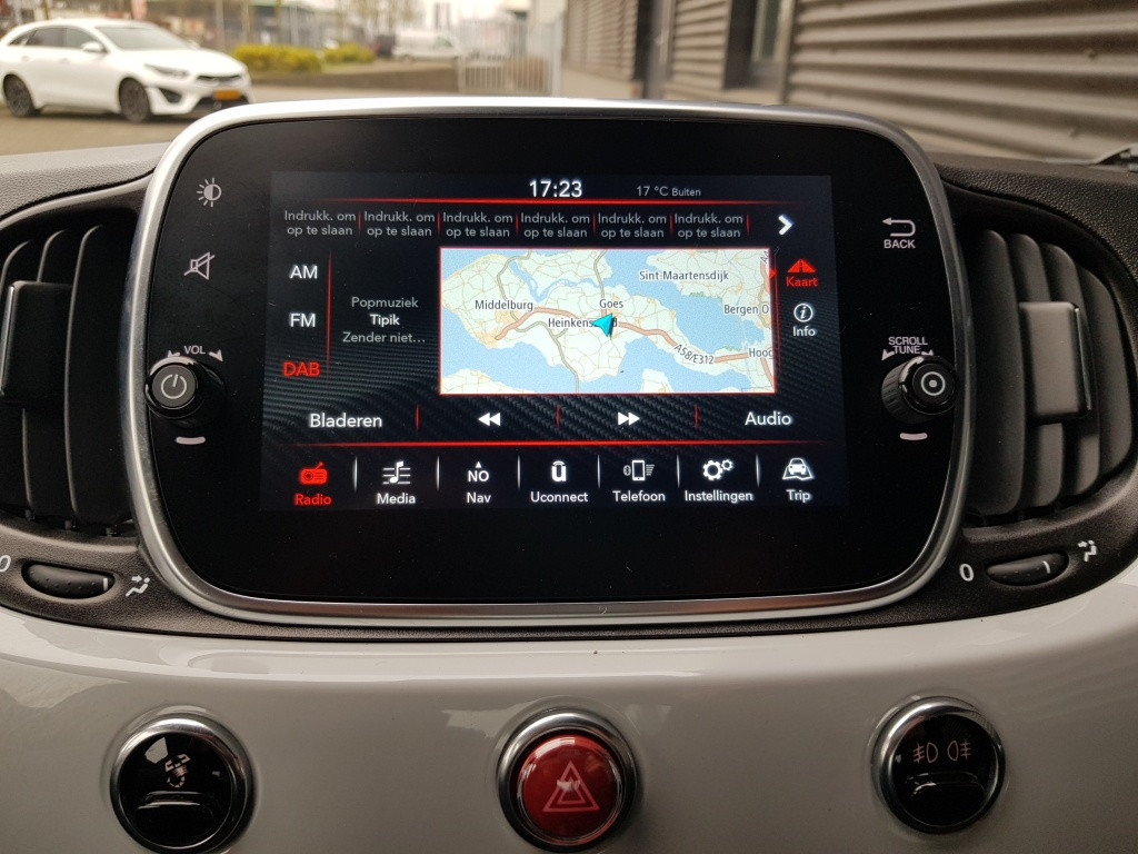 Abarth 500 1.4 t-jet abarth 595 - 145 pk