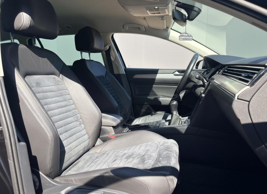 Volkswagen Passat variant 1.4 tsi act highline