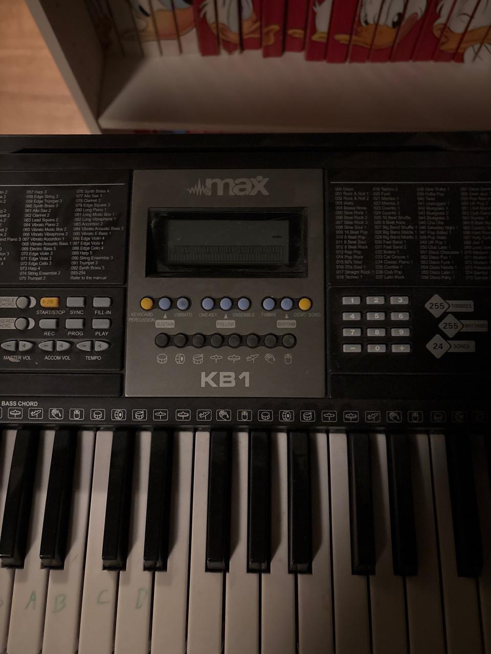 Keyboard met standaard