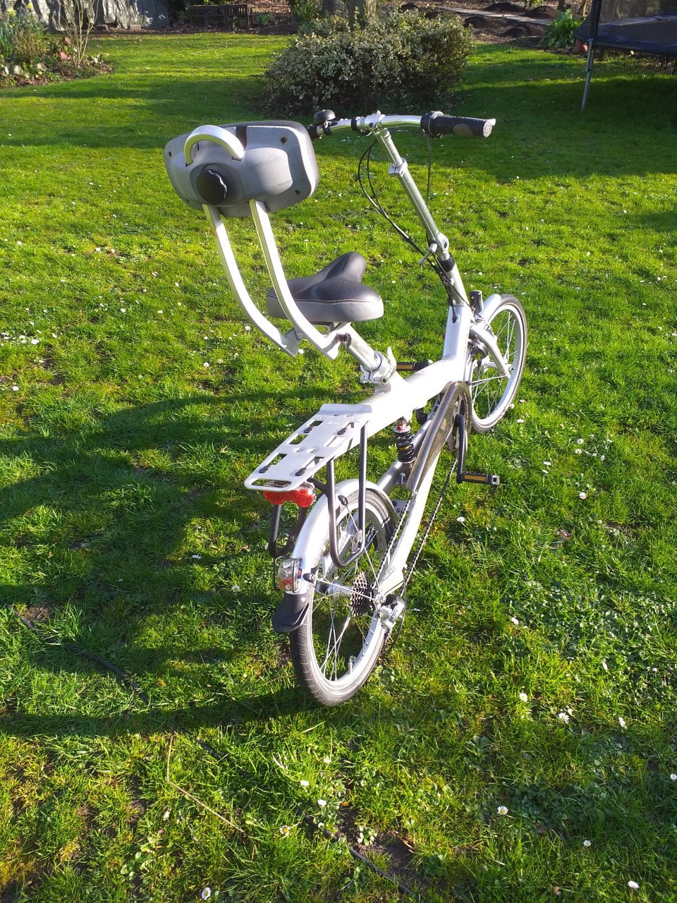"""GIANT REVIVE GEZONDHEIDSFIETS"" pijn in je rug behoort tot het verleden.