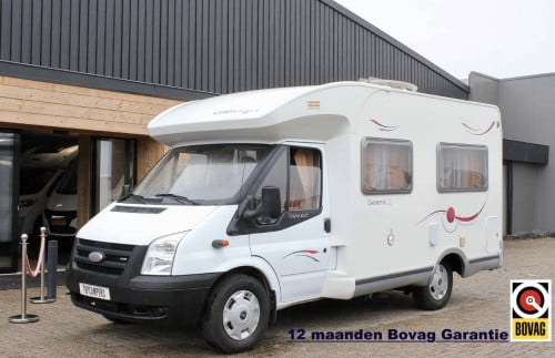Challenger Genesis 32(Vast bed, zeer compact, slechts 61000KM)