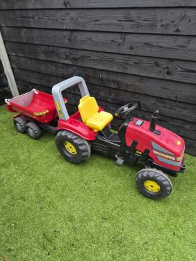 Trap tractor rolly toys