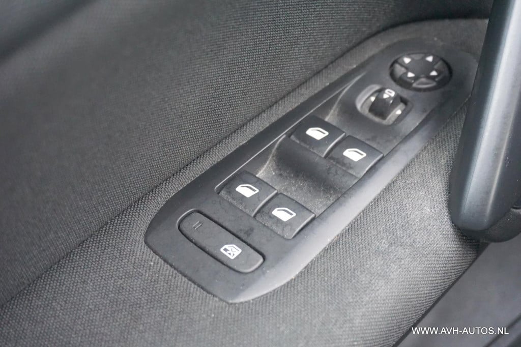 Peugeot 308 sw 2.0 bluehdi active