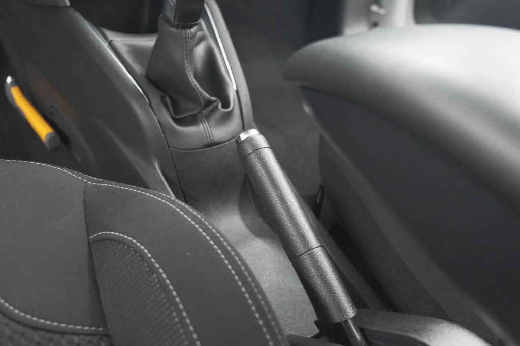 Peugeot 208 puretech 82 blue lease executive | parkeersensoren | navigatie 