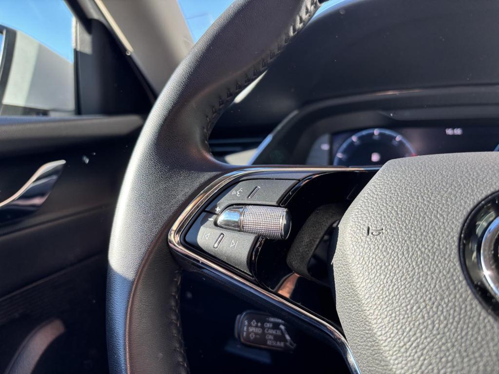 Skoda Octavia combi 1.0 tsi business edition