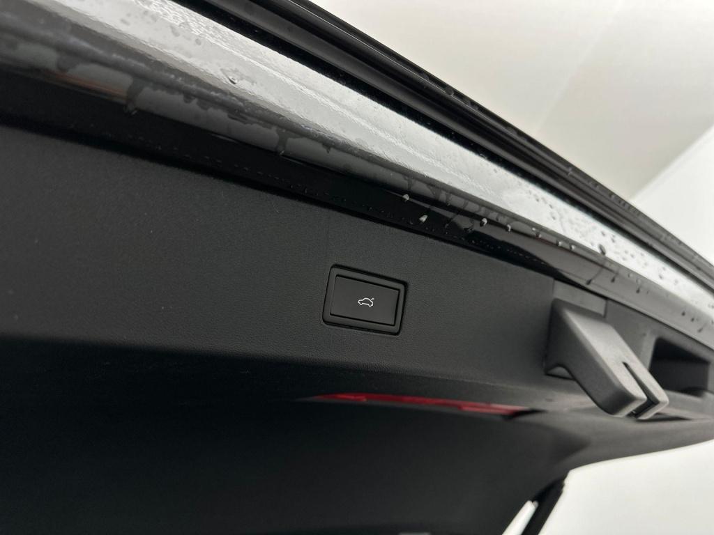 Volkswagen Tayron r-line edition 1.5 ehybrid 200 kw / 272 pk suv 6 v
