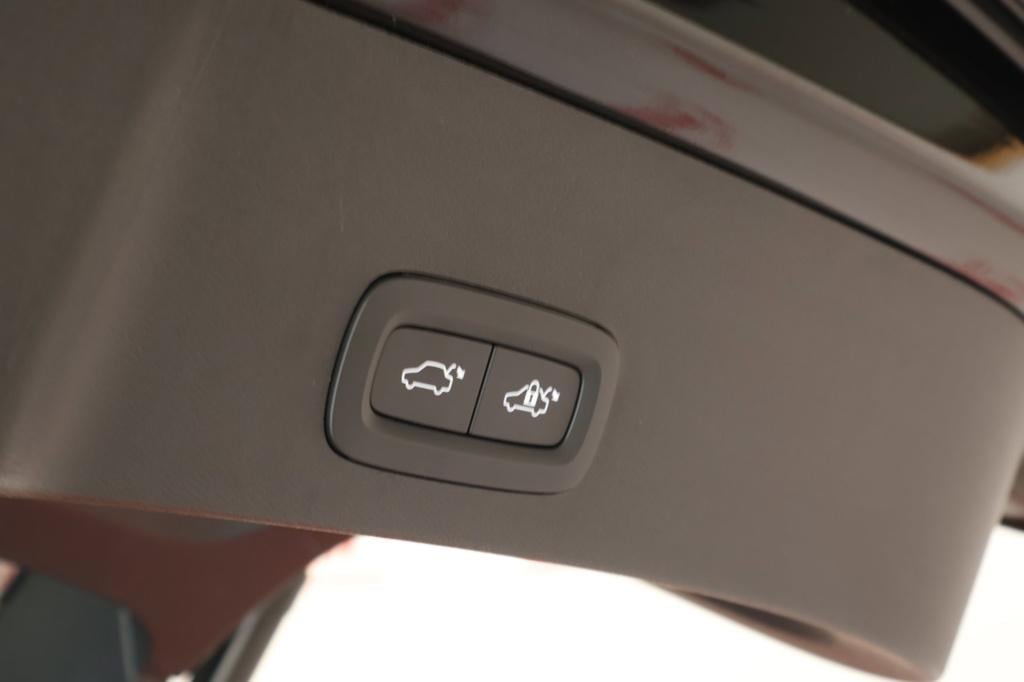 Volvo XC40 1.5 t4 plug-in hybrid plus bright nl auto|stoel+stuurverwarming|
