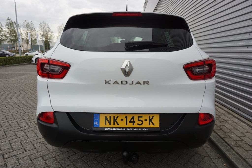 Renault Kadjar 1.2 tce zen airco / navi / cruise / trekhaak / parkeers. / l