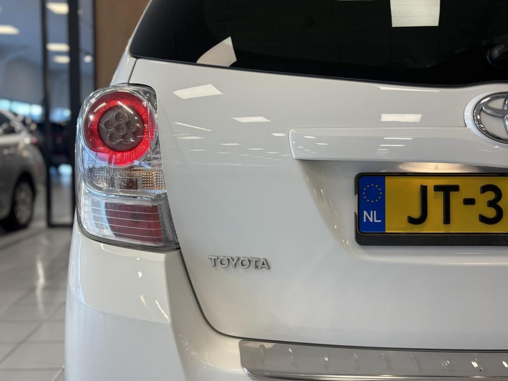 Toyota Corolla Verso 1.8 vvt-i business | dealer onderhouden |