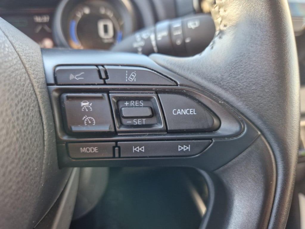Toyota Yaris 1.5 hybrid first edition | automaat | adaptieve cruise control