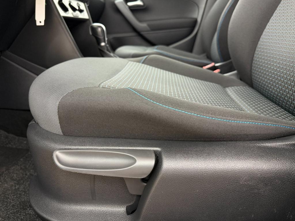 Volkswagen Polo occasion 1.0 bluemotion connected series | wit | tweedehand