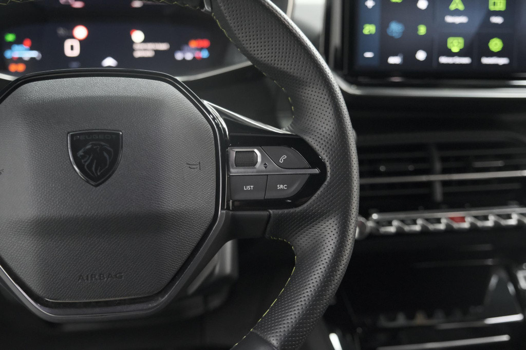 Peugeot 208 puretech 100 gt | camera | navigatie | apple carplay | parkeers