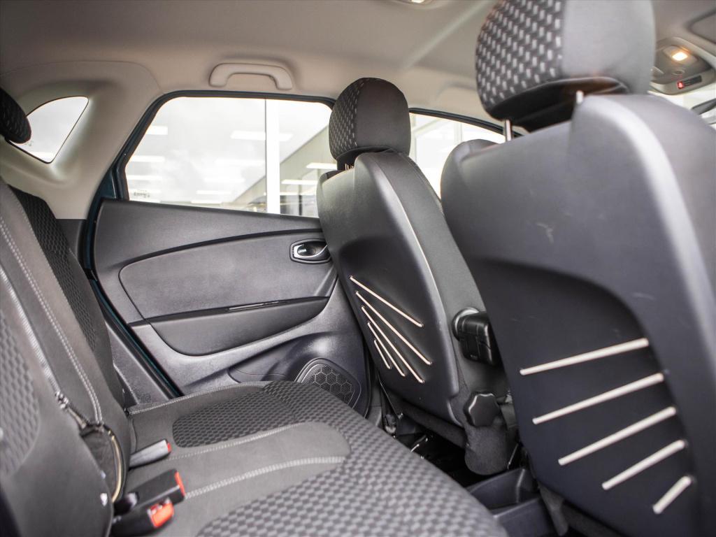 Renault Captur tce 90pk intens | trekhaak | navigatie | park. sensoren | cr
