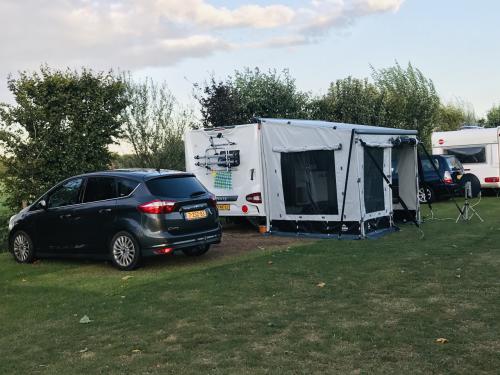 4 stuks opbouw zeilen voor caravan