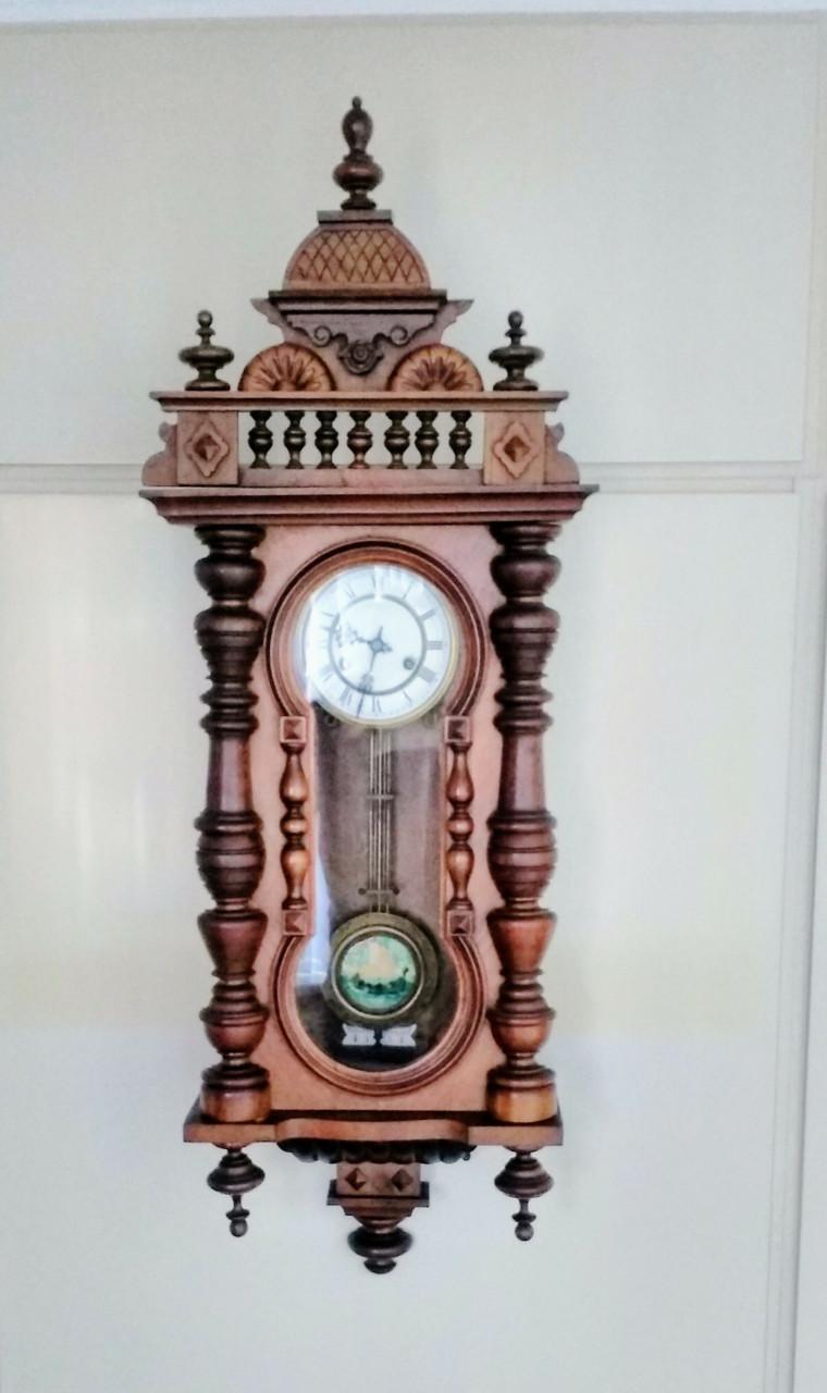 Houten wandklok antiek