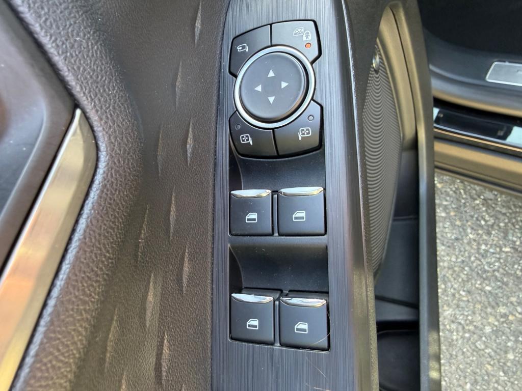 Ford Kuga 2.5 phev titanium