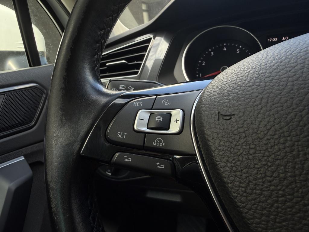 Volkswagen Tiguan 1.4 tsi act connected series - luxe uitvoering - leer - p